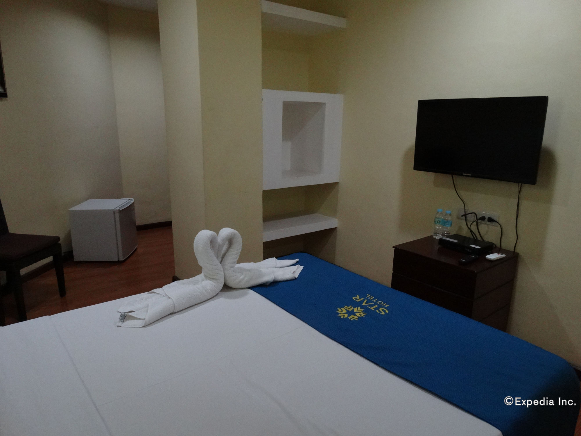 Star Hotel Davao Экстерьер фото